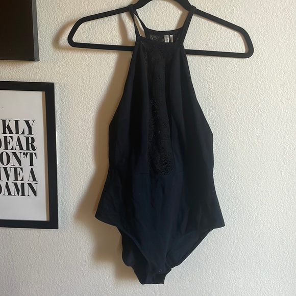 Lacey black body suit - Picture 1 of 3